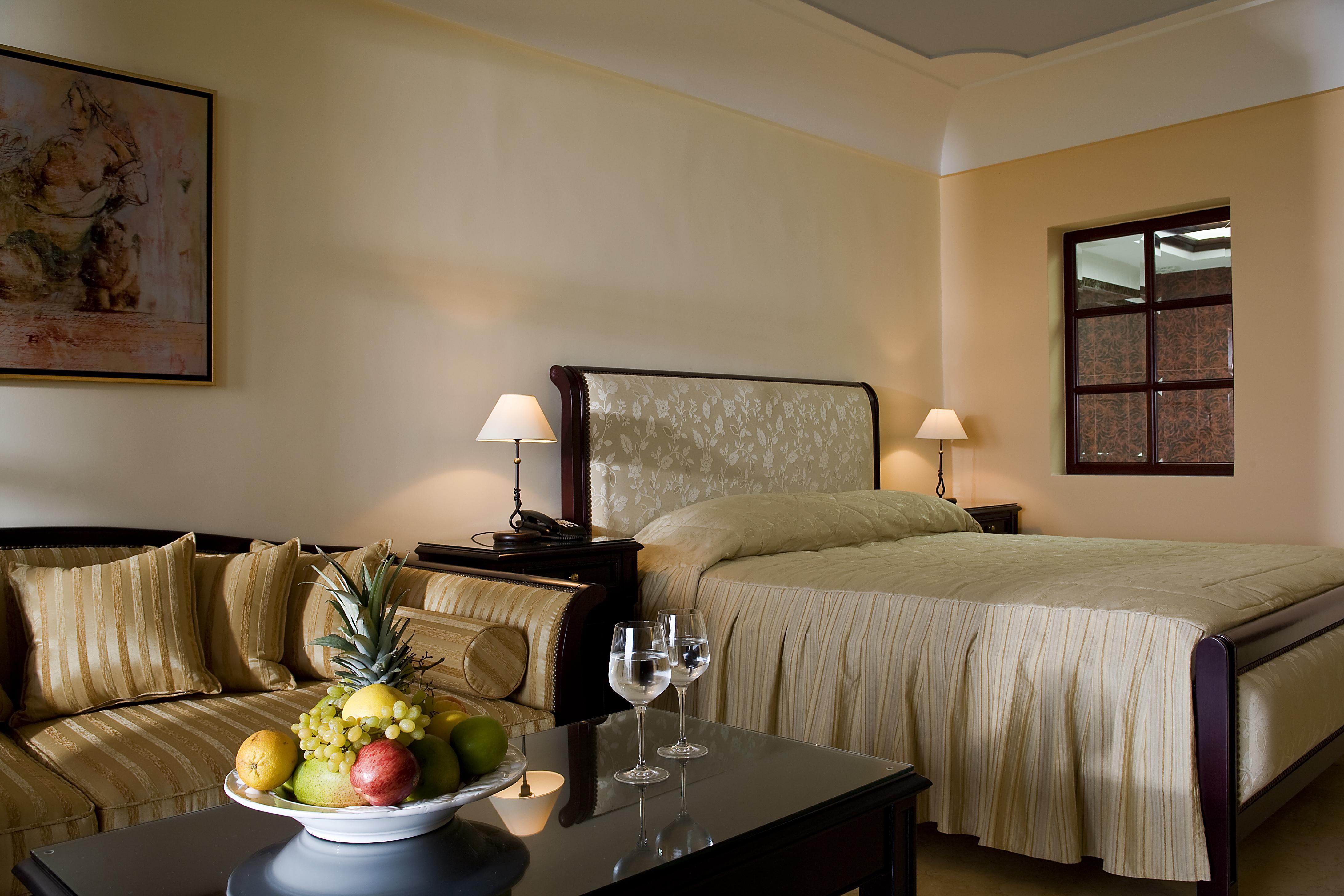 Maison Des Lys - Luxury Suites Akrotírion Eksteriør billede