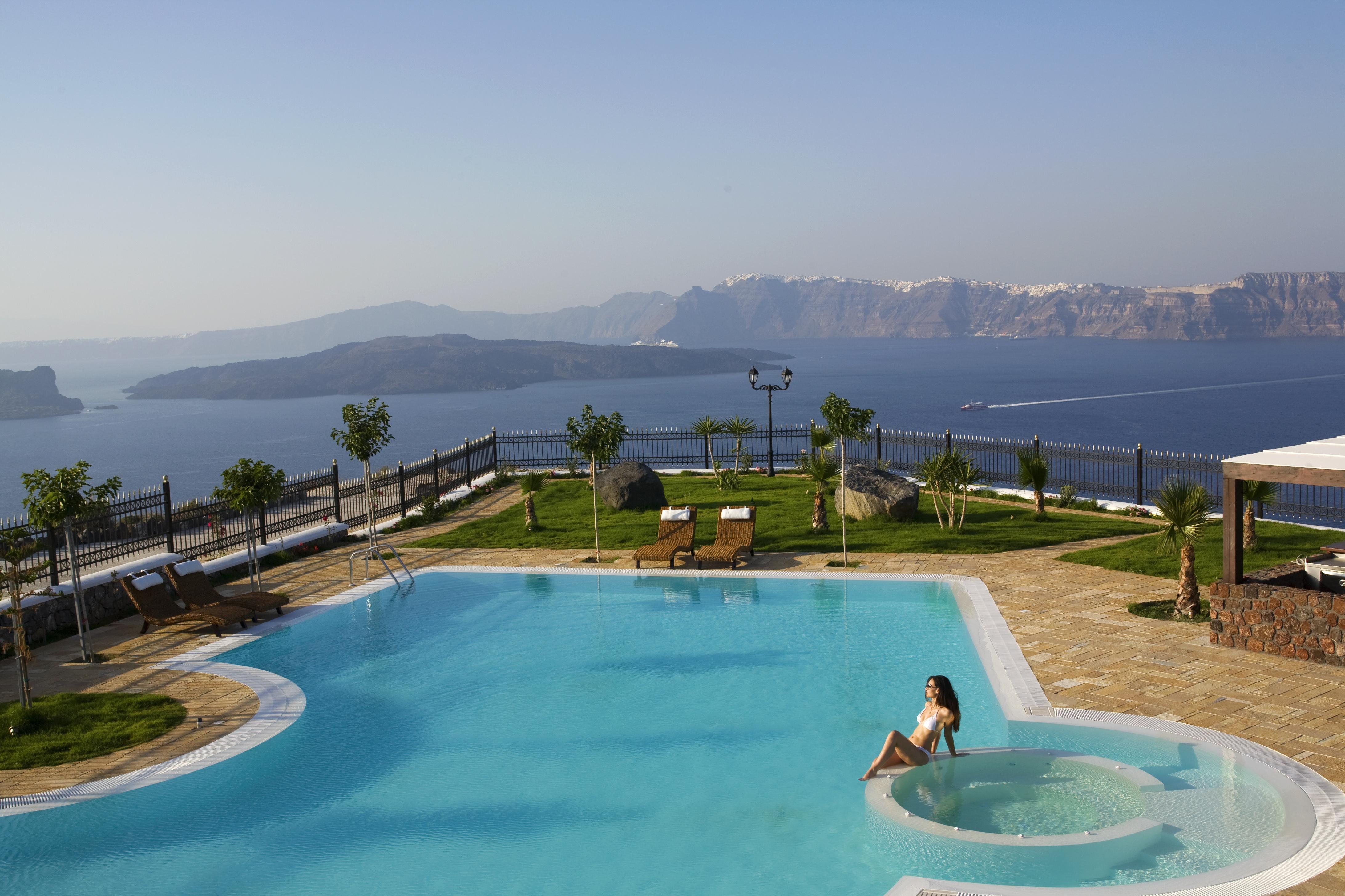 Maison Des Lys - Luxury Suites Akrotírion Eksteriør billede