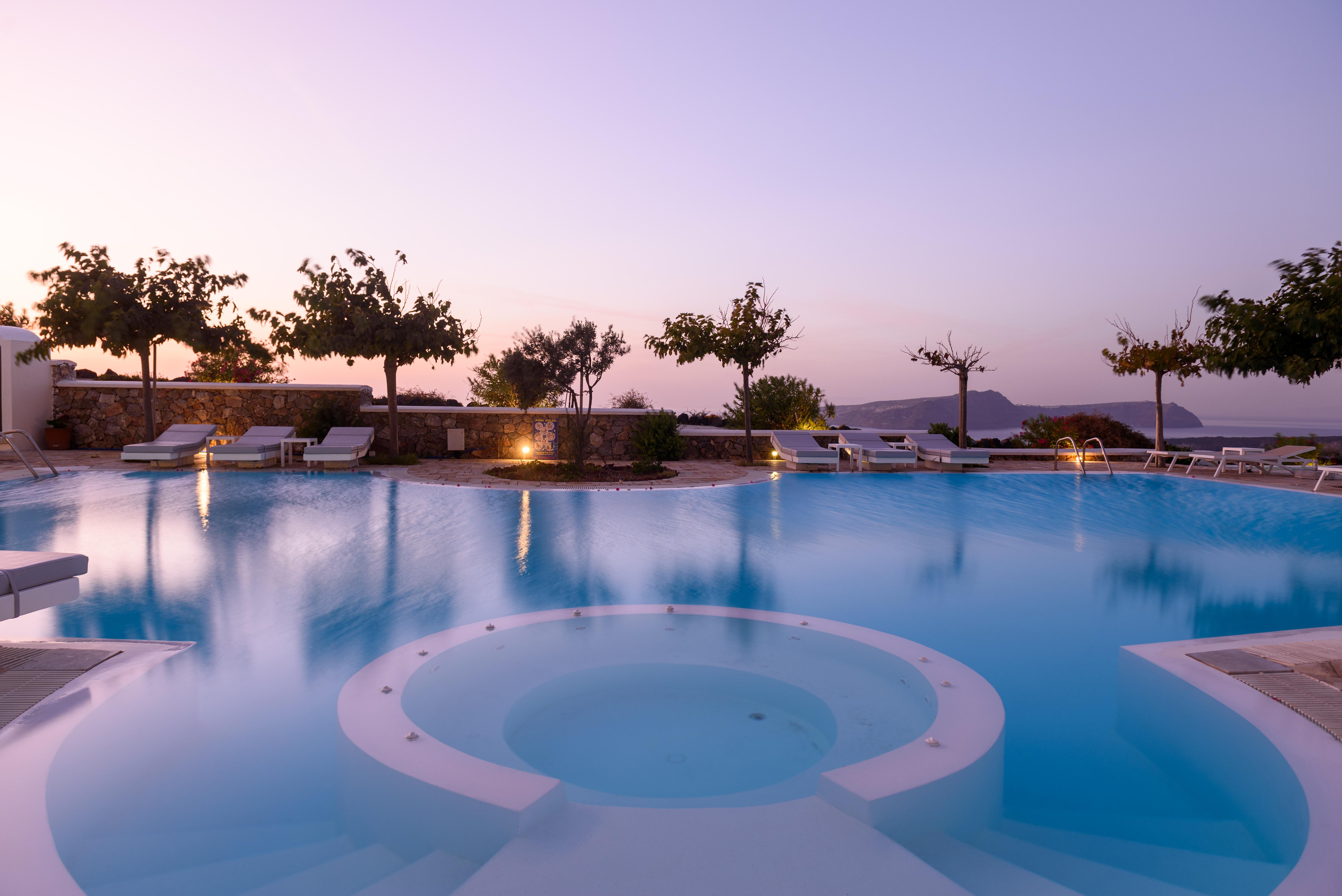 Maison Des Lys - Luxury Suites Akrotírion Eksteriør billede
