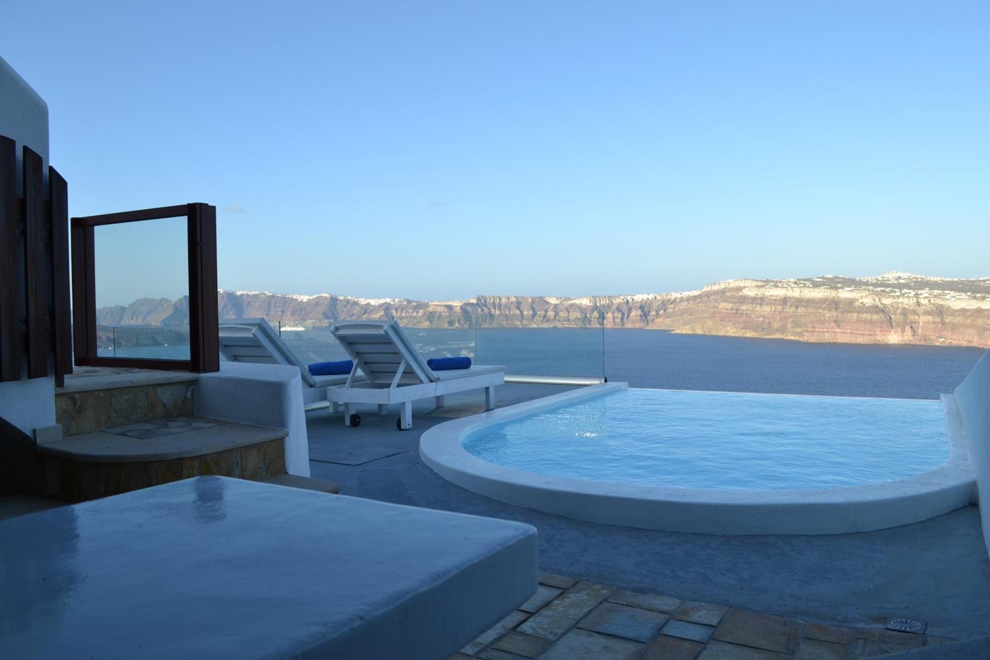 Maison Des Lys - Luxury Suites Akrotírion Eksteriør billede